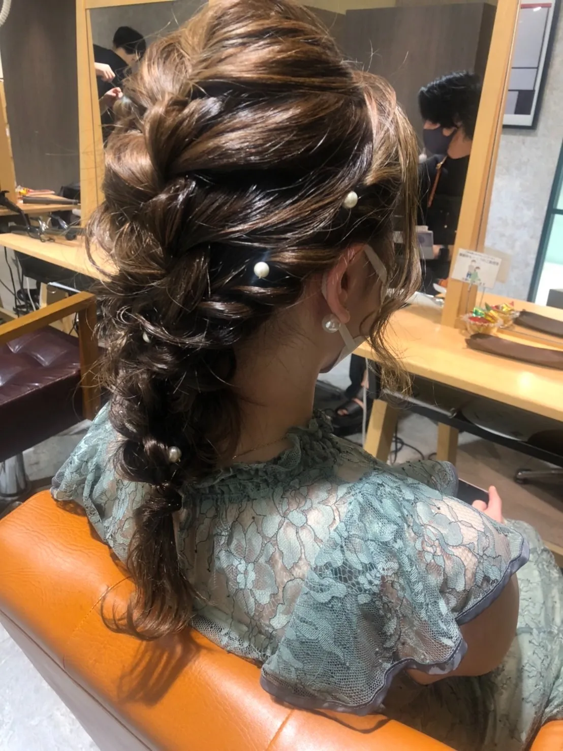 JR北新地◎徒歩一分◎ヘアセットは|梅田にある美容室Retto:
